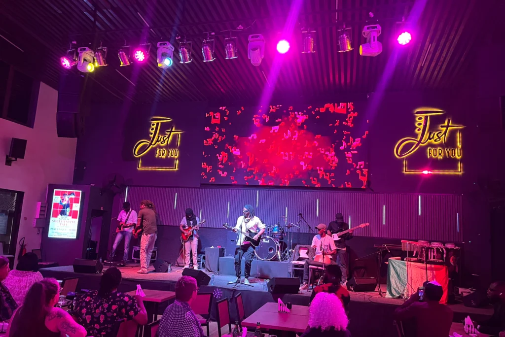 Just For You: Live music incontournable dans la capitale sénégalaise